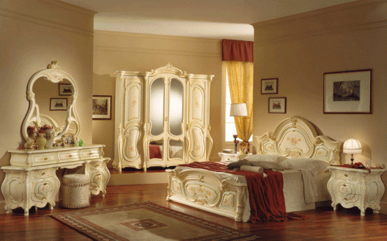 Luxury Beds With Traditional Design