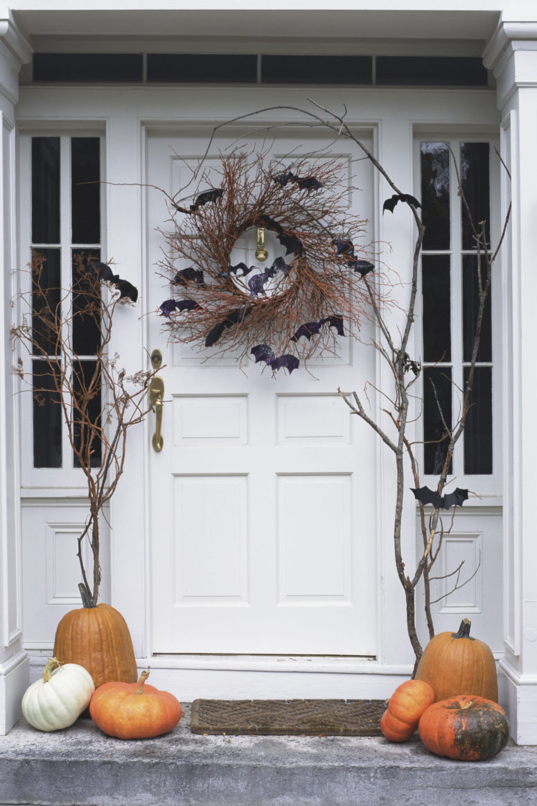 Show Off Your Creative Side With Halloween Decor Outside