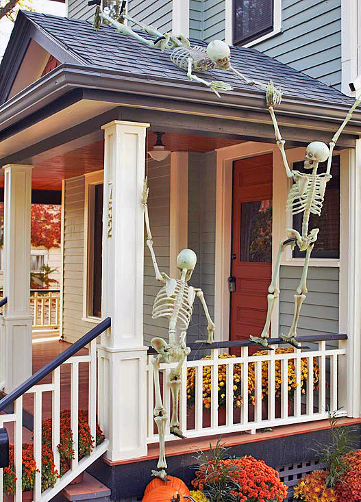 125 Cool Outdoor Halloween Decorating Ideas  DigsDigs