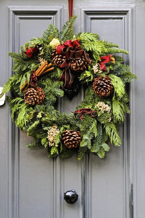 awesome christmas wreaths ideas for all types of decor