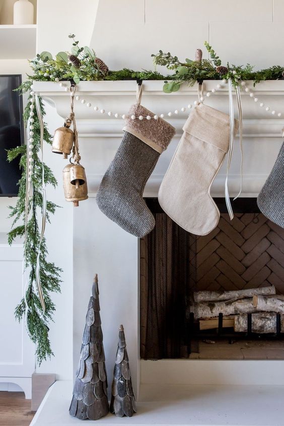 75 Inspiring Christmas Mantel Decor Ideas DigsDigs