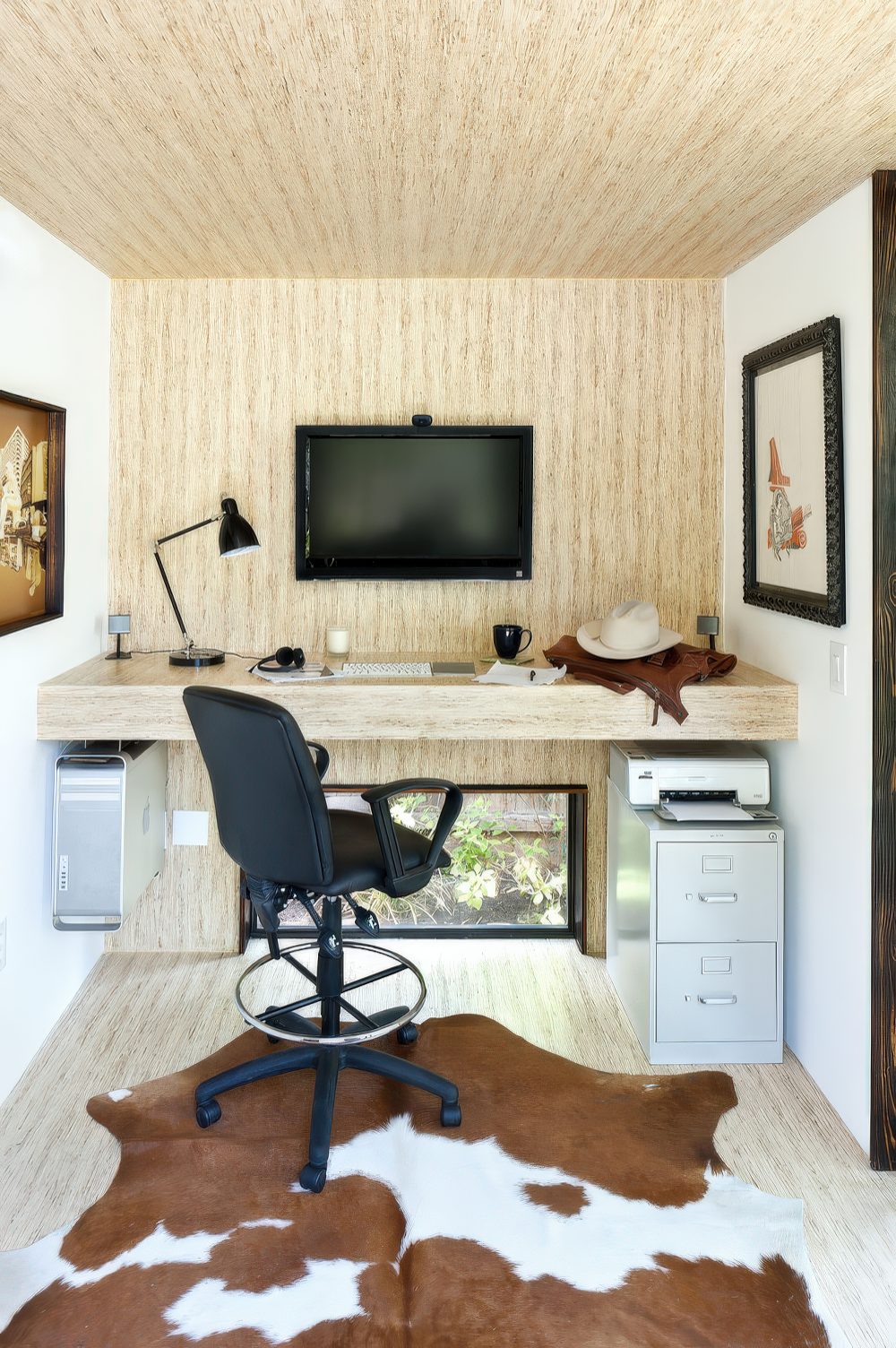  Compact Home Office for Large Space