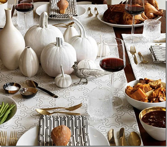 47 Beautiful Centerpiece Ideas for Your Thanksgiving Table