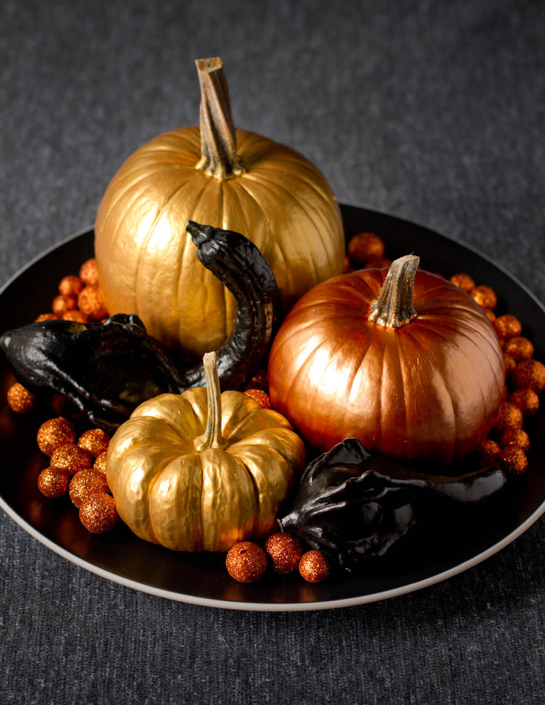 Fall Pumpkins Decor
 65 Awesome Pumpkin Centerpieces For Fall And Halloween Table DigsDigs