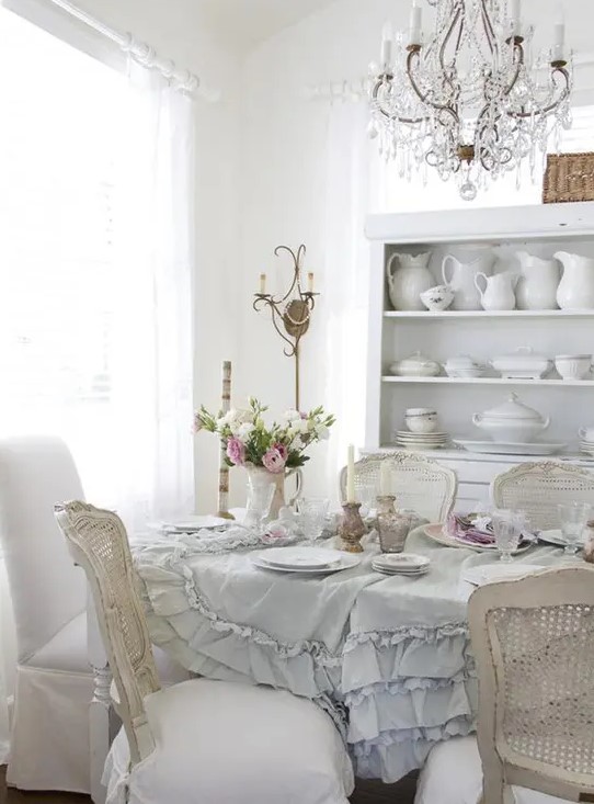 75 Charming French Dining Room Design Ideas - DigsDigs