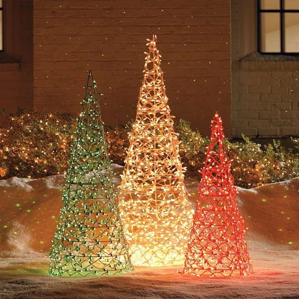 95 Amazing Outdoor  Christmas  Decorations  DigsDigs