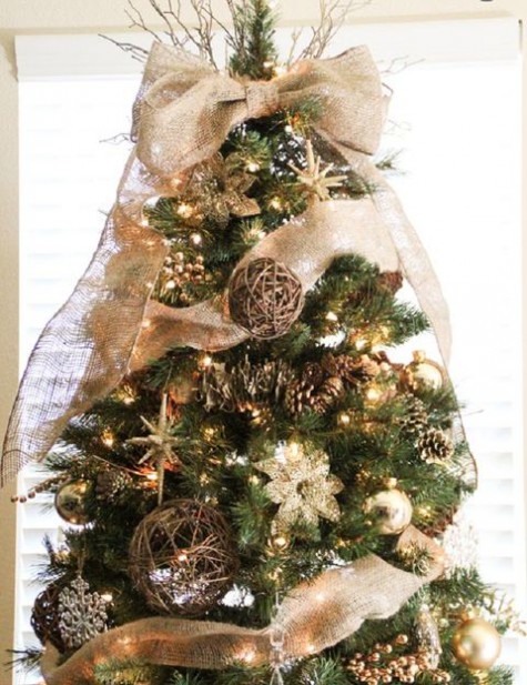 58 Cool Rustic Christmas Decorations And Wreaths  DigsDigs
