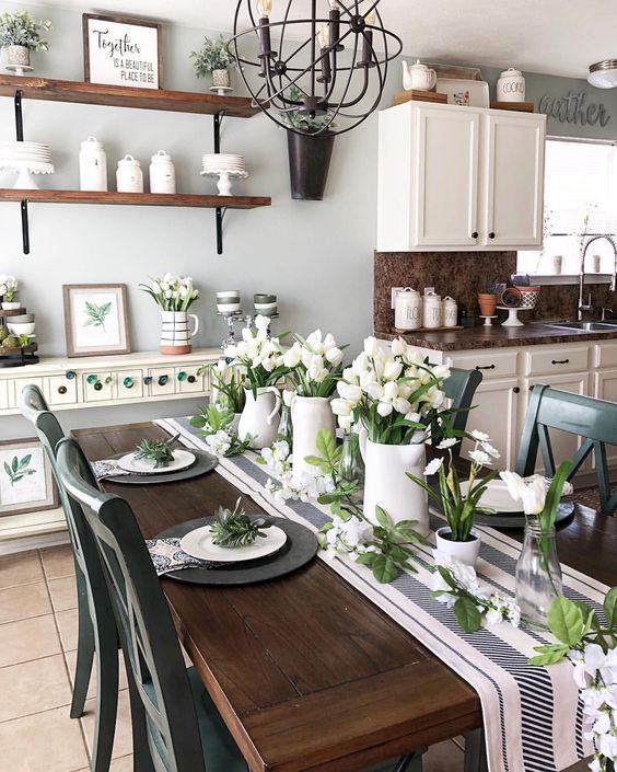 Modern rustic spring table styling ideas - Chalking Up Success!