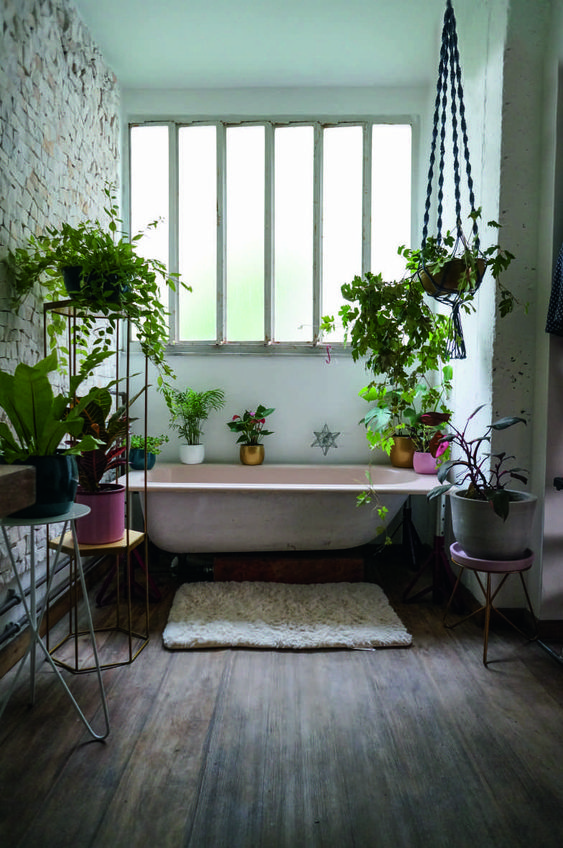 69 Greenery And Flower Decor Ideas For Bathrooms DigsDigs