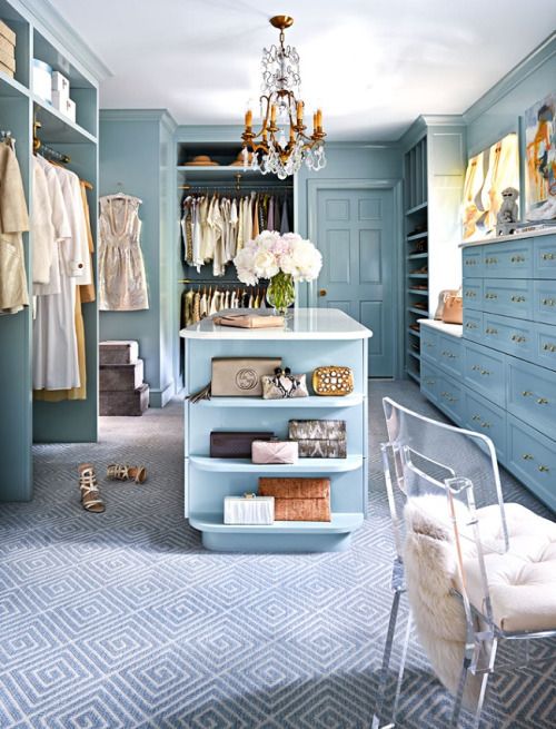 French Walk In Closets Design