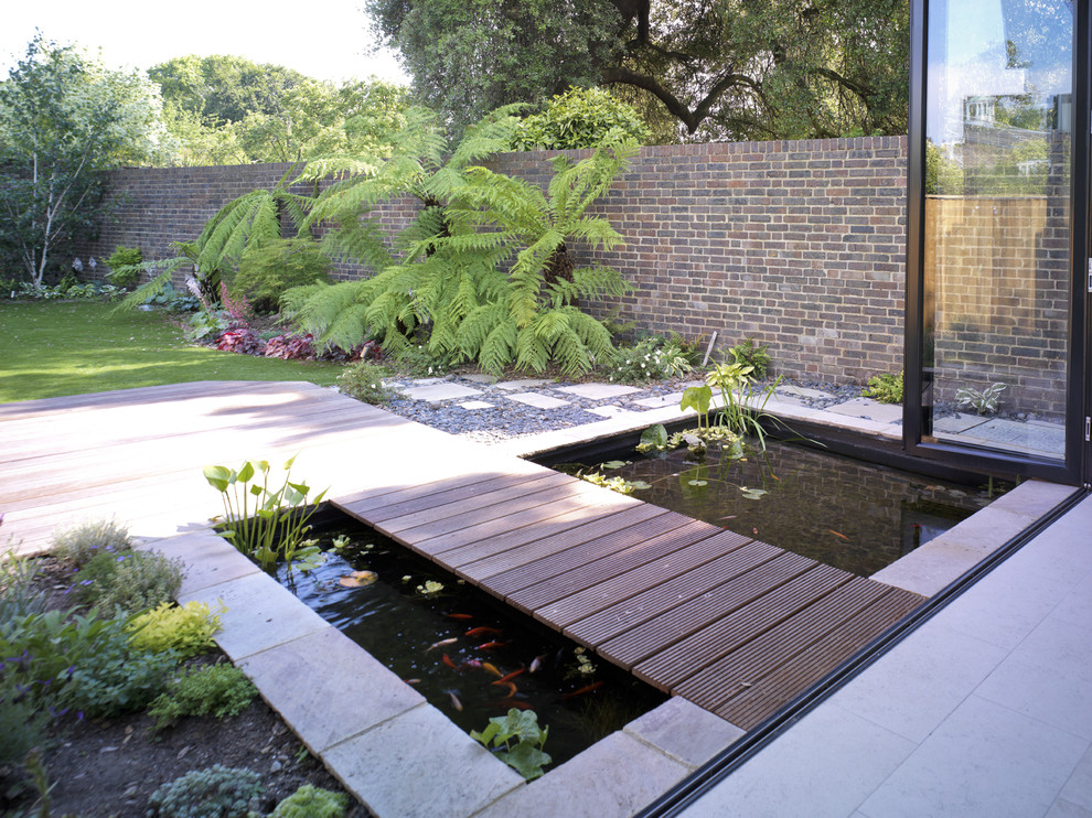 gazing to a fish pond might be a perfect way to spend 10 minutes after hard day at work