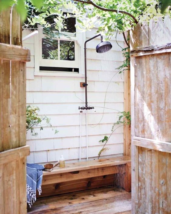 66 Outdoor Bathroom Designs That You Gonna Love - DigsDigs