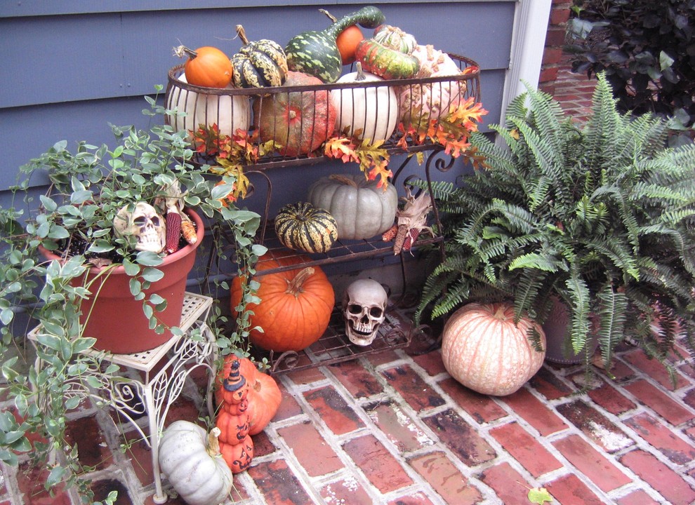 40 cozy fall patio decorating ideas