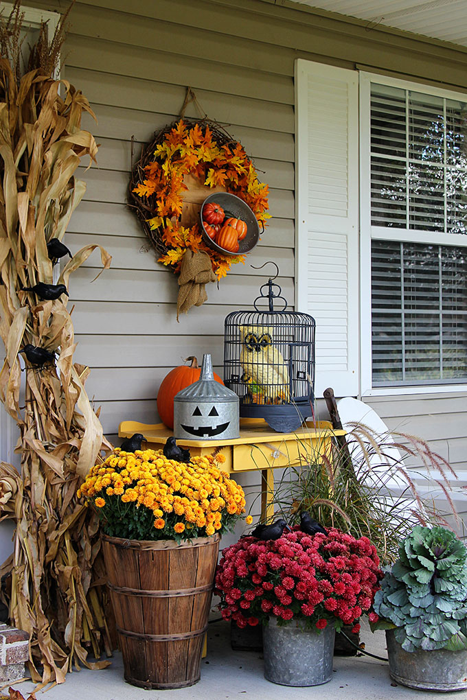 40 cozy fall patio decorating ideas