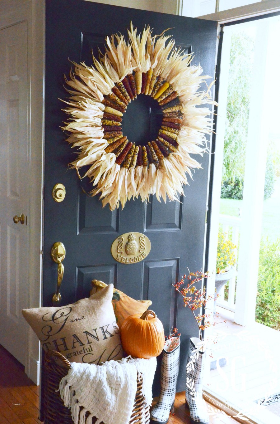 Corn and corn husks are perfect materials to make your Fall wreath.