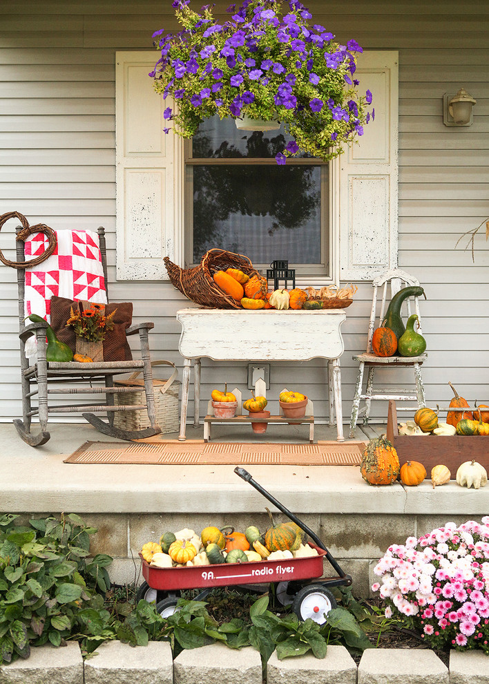 85 Pretty Autumn Porch Décor Ideas - DigsDigs