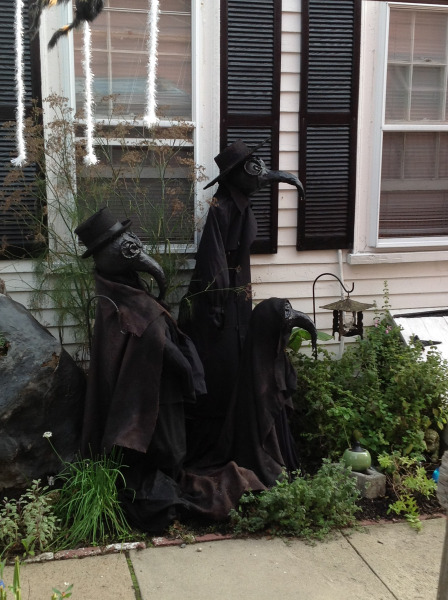 60 Awesome Outdoor Halloween Party Ideas - DigsDigs