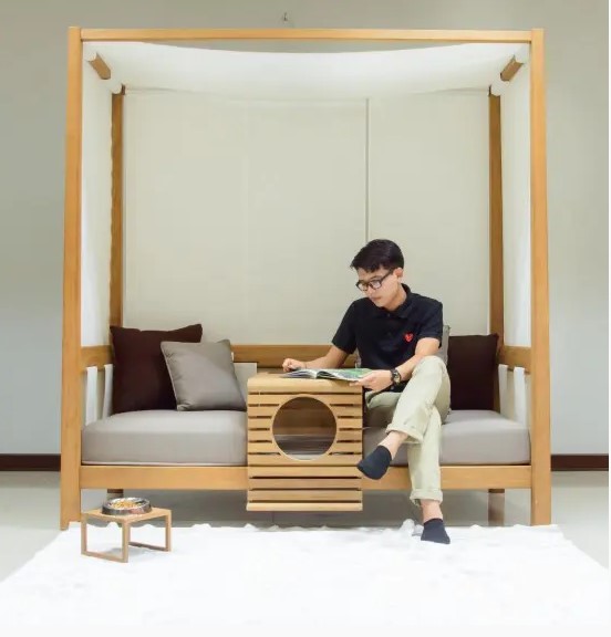 a creative sofa with a frame and a canopy, with an integrated pet house that can be moved along the sofa