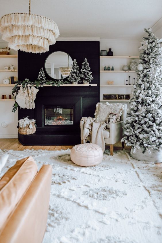 83 Dreamy Christmas Living Room Décor Ideas - DigsDigs