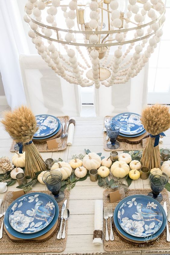 Blue Thanksgiving Decor
 43 Thanksgiving Décor Ideas With Blue DigsDigs
