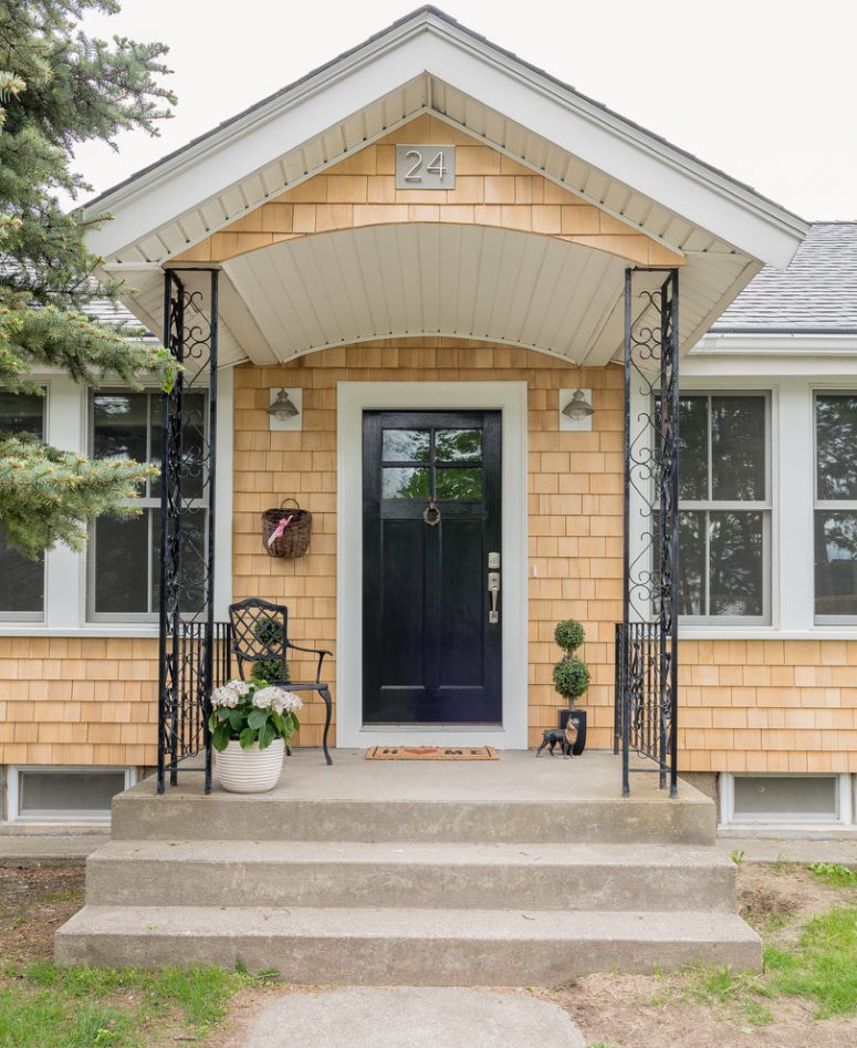 47 Cool Small Front Porch Design Ideas