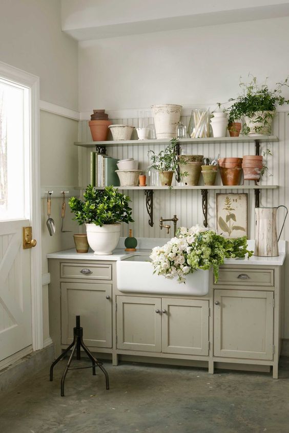 46 Practical Garden Shed Storage Ideas - DigsDigs