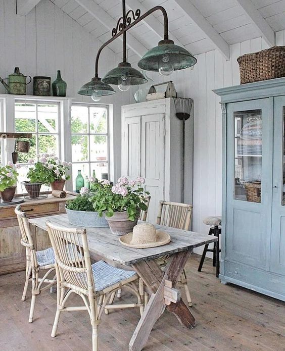 65 Adorable Whitewashed Furniture Pieces Digsdigs Adorable Whitewashed Furniture Pieces, Whitewash Table And Chairs