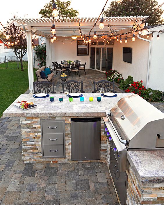 51 Cool Outdoor Barbeque Areas - DigsDigs