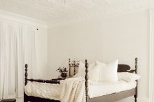 a cute neutral bedroom design