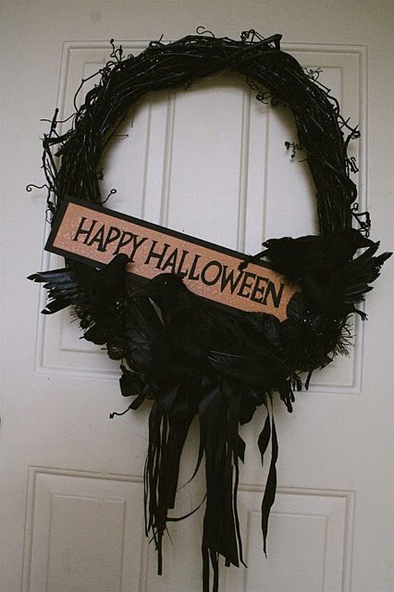 Halloween Wreath Signs 2022 67 Cool Halloween Wreaths For Any Space Digsdigs