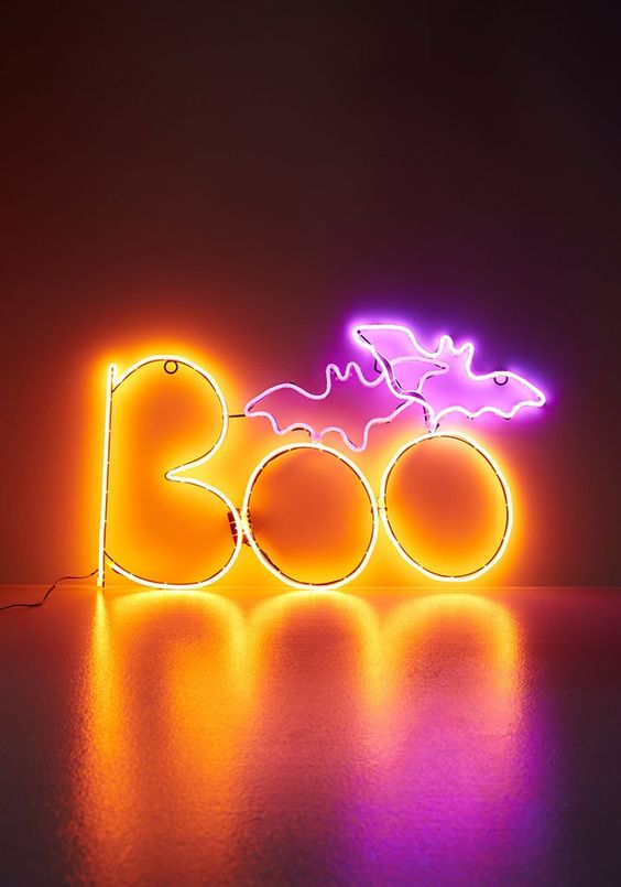 28 Stunning Neon Halloween Décor Ideas - DigsDigs
