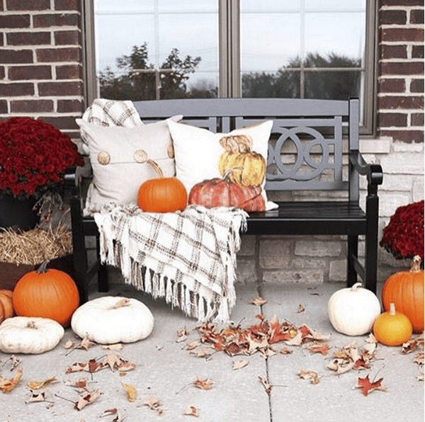 57 Cozy Thanksgiving Porch D cor Ideas DigsDigs