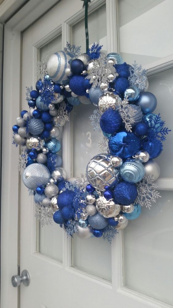 62 Silver And Blue Décor Ideas For Christmas And New Year - DigsDigs