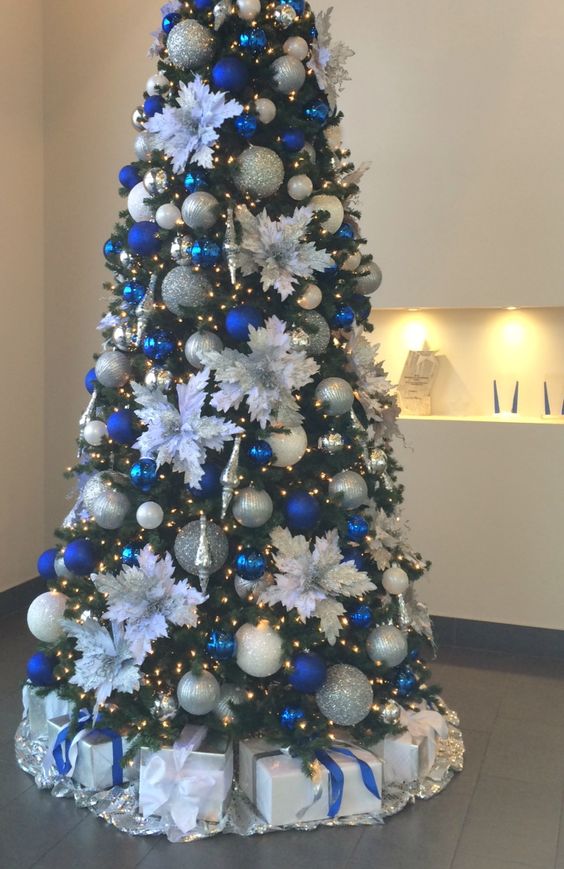 Elegant Silver and Blue Christmas Tree Decor