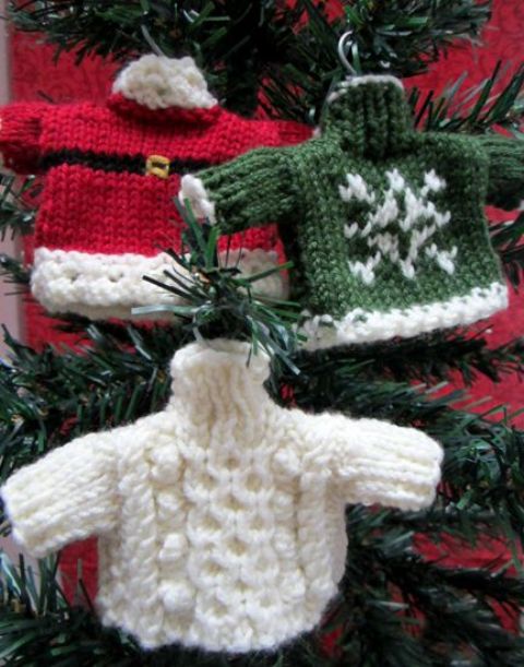 green, red and white patterned mini sweater Christmas ornaments are very cute holiday decorations to DIY