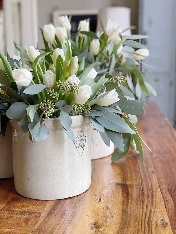 92 Spring Flower Arrangements That Excite DigsDigs
