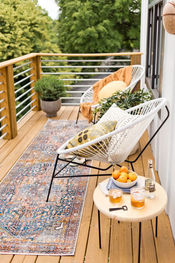74 Creative Yet Simple Summer Balcony Décor Ideas - DigsDigs