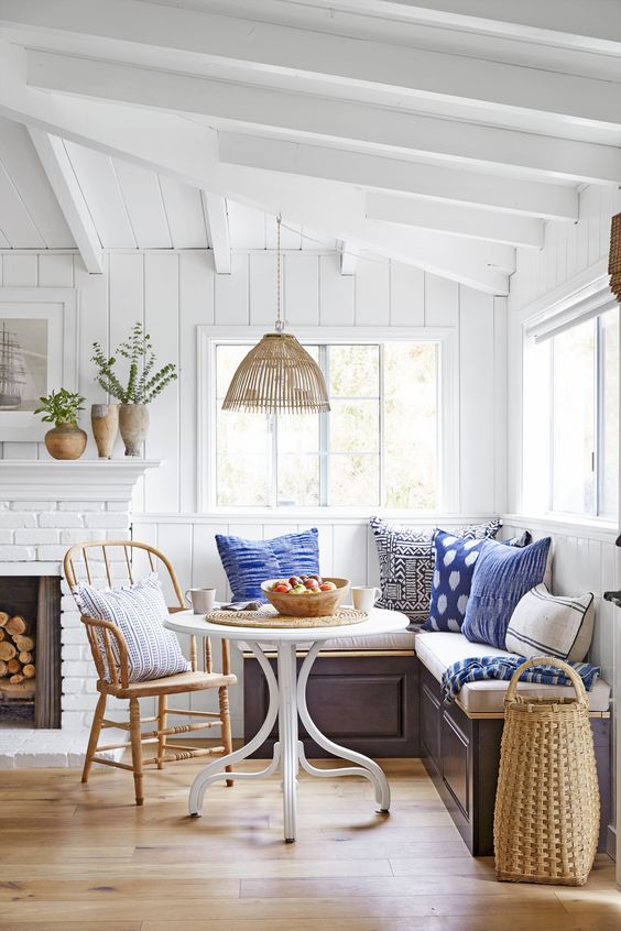 65 Incredibly Cozy And Comfy Fireplace Nooks To Curl In DigsDigs