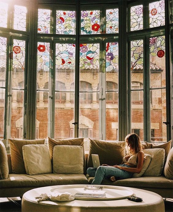 Glass sitting room deals