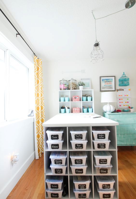 70 Ideas To Organize Your Craft Room In The Best Way - DigsDigs