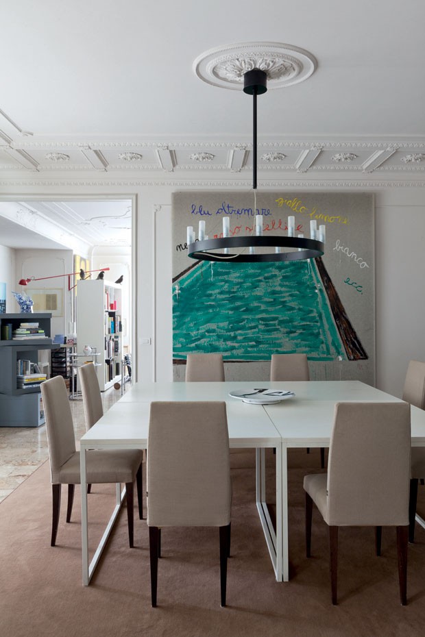 In the dining room there are tables Fronzoni '64 (1964) and Chandelier light by David Chipperfield for FontanaArte In the dining room there are tables Fronzoni '64 (1964) and Chandelier light by David Chipperfield for FontanaArte