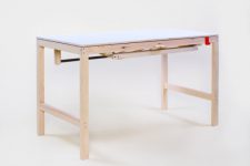 03 Adjus.table can match a modern home office or just office