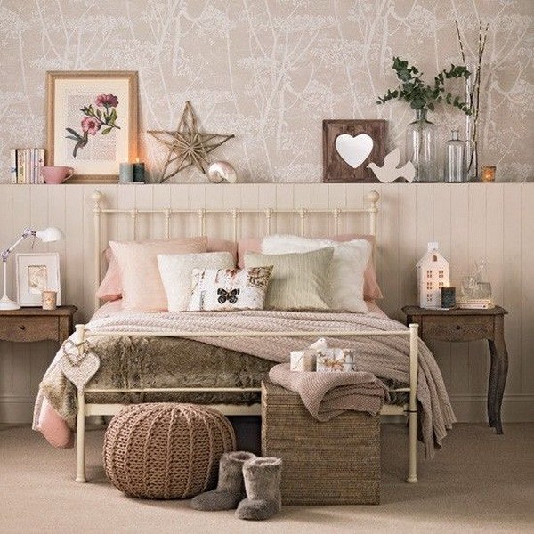 04 caramel, vanilla and blush room, a comfy storage rack behind the bed