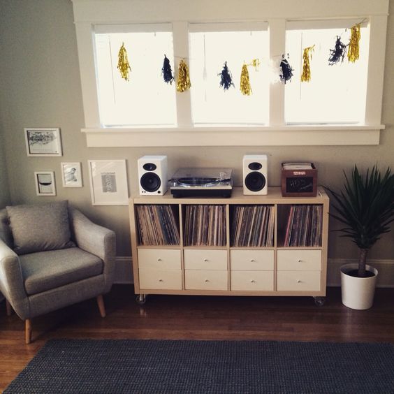 Ikea Kallax hack for record collection