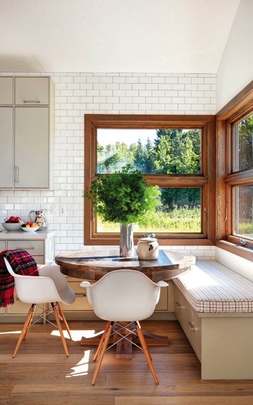 29 Breakfast Corner Nook Design Ideas - DigsDigs