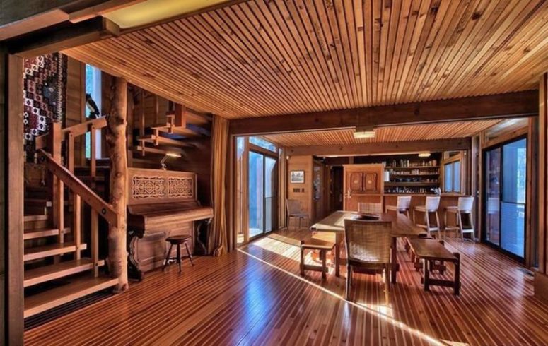 Look at these warm woods with adorable texture isn't that a perfect place to spend a vacation far from big cities Look at these warm woods with adorable texture - isn't that a perfect place to spend a vacation far from big cities