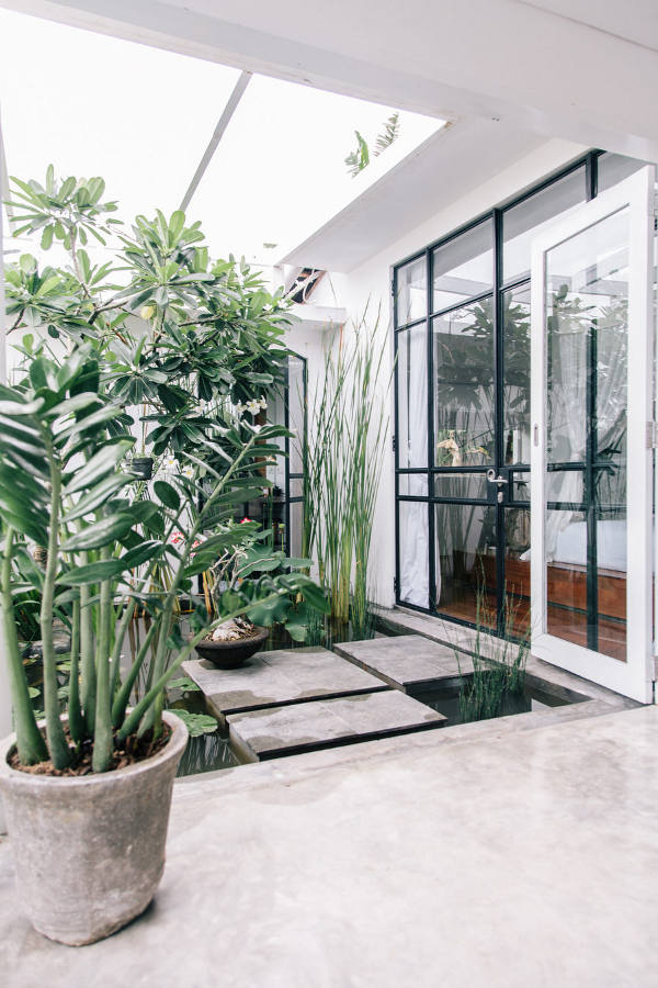 Concrete was used in outdoor decor as it's durable and can stand humid climate