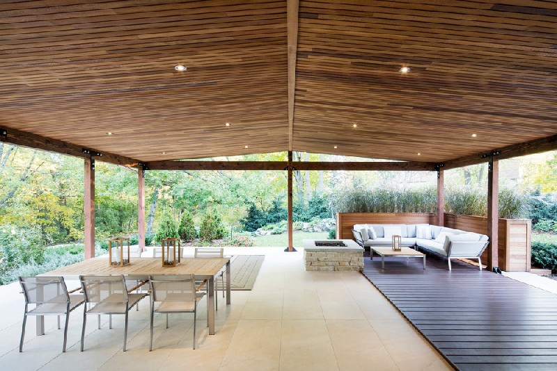 Modern Prairie Style House With Lots Of Natural Wood In Decor - DigsDigs