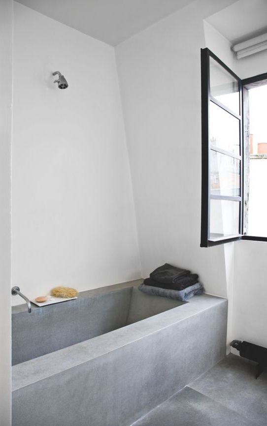 make not only the floor but also the bathtub itself of concrete