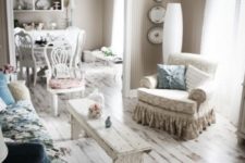 18 hardwood floors painted white for a beach cottage living room